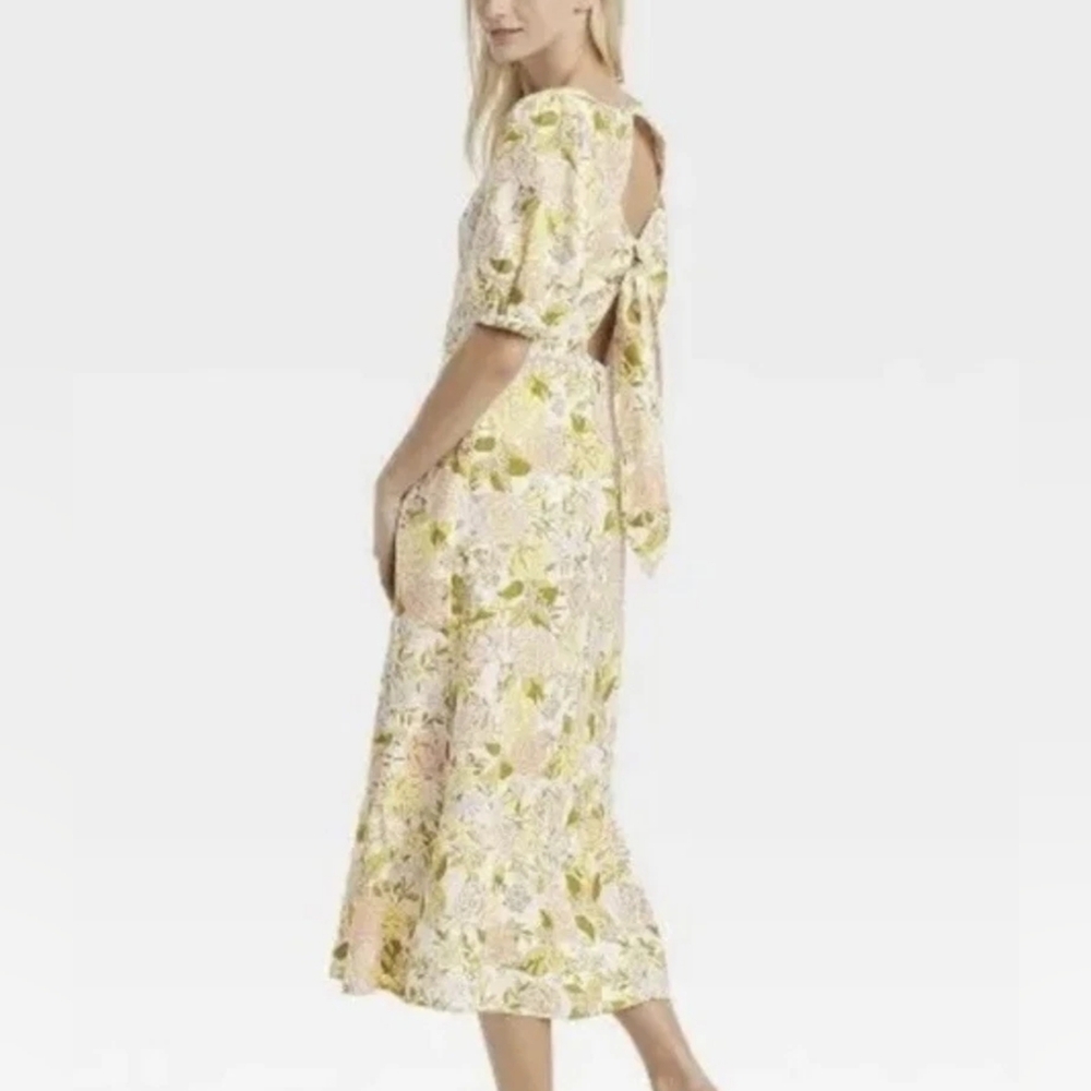 NWOT 55% Linen Tie-Back Keyhole Floral Puff Sleeves Tiered Dress P2P 21.5 in.